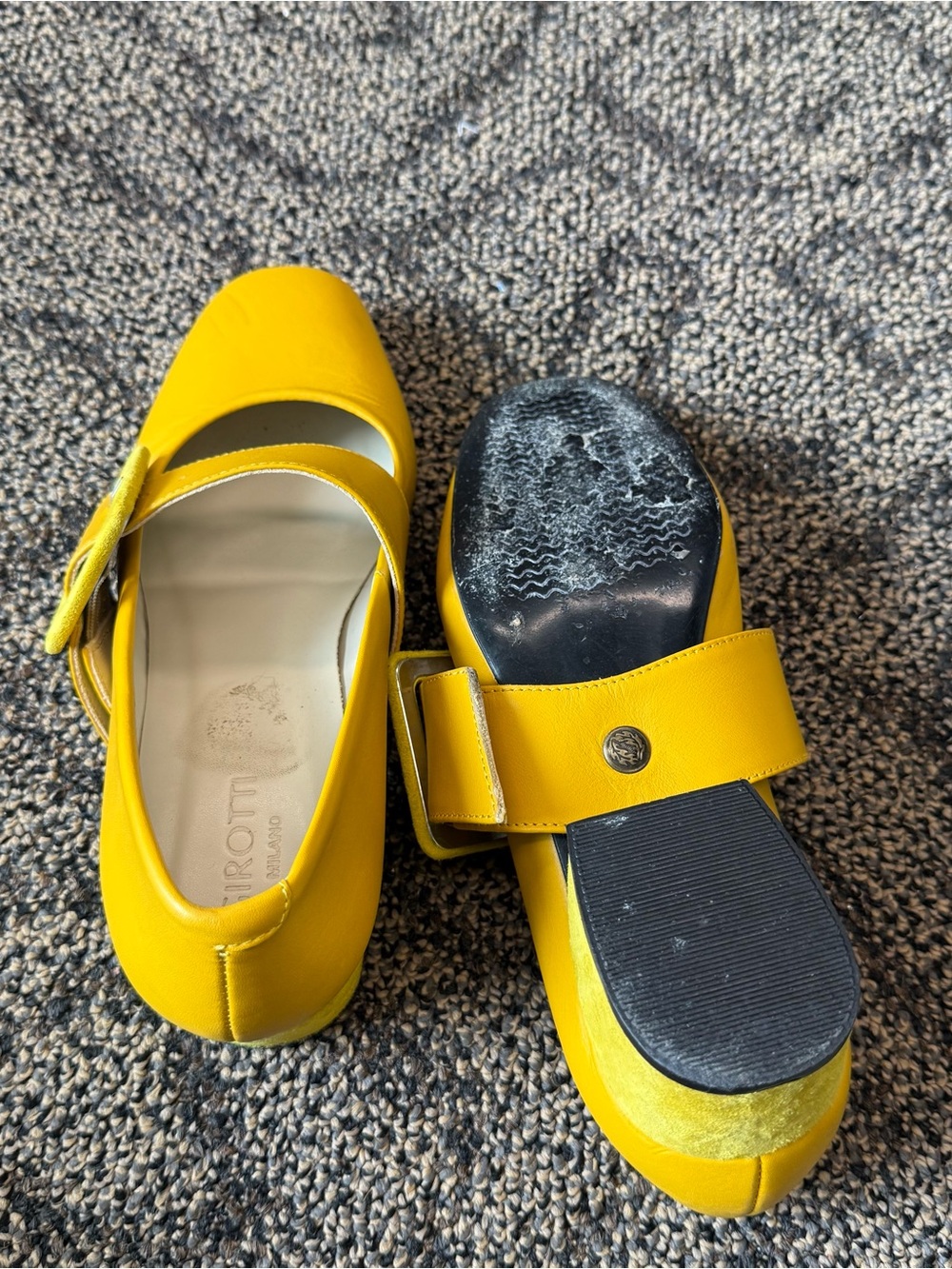 Girotto Classic Heeled Soft Yellow Leather Goat Suede Shoes - Picture 5 of 8